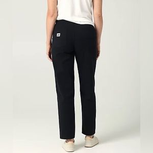 Lee Ultra Lux Mid Rise Relaxed Straight Leg
Pant in Unionall Black